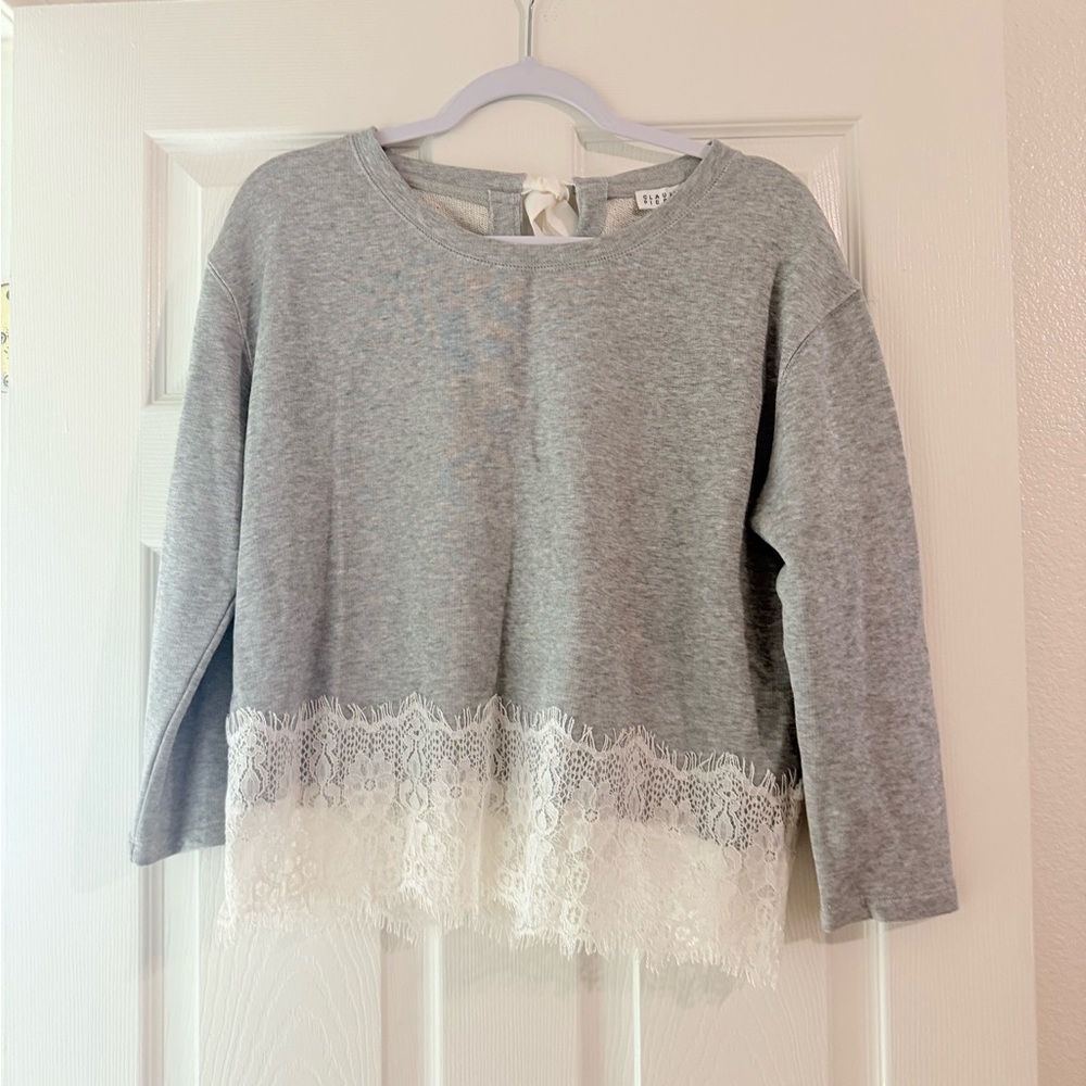 Gray Lace-Hem Women’s Top with Ivory Trim